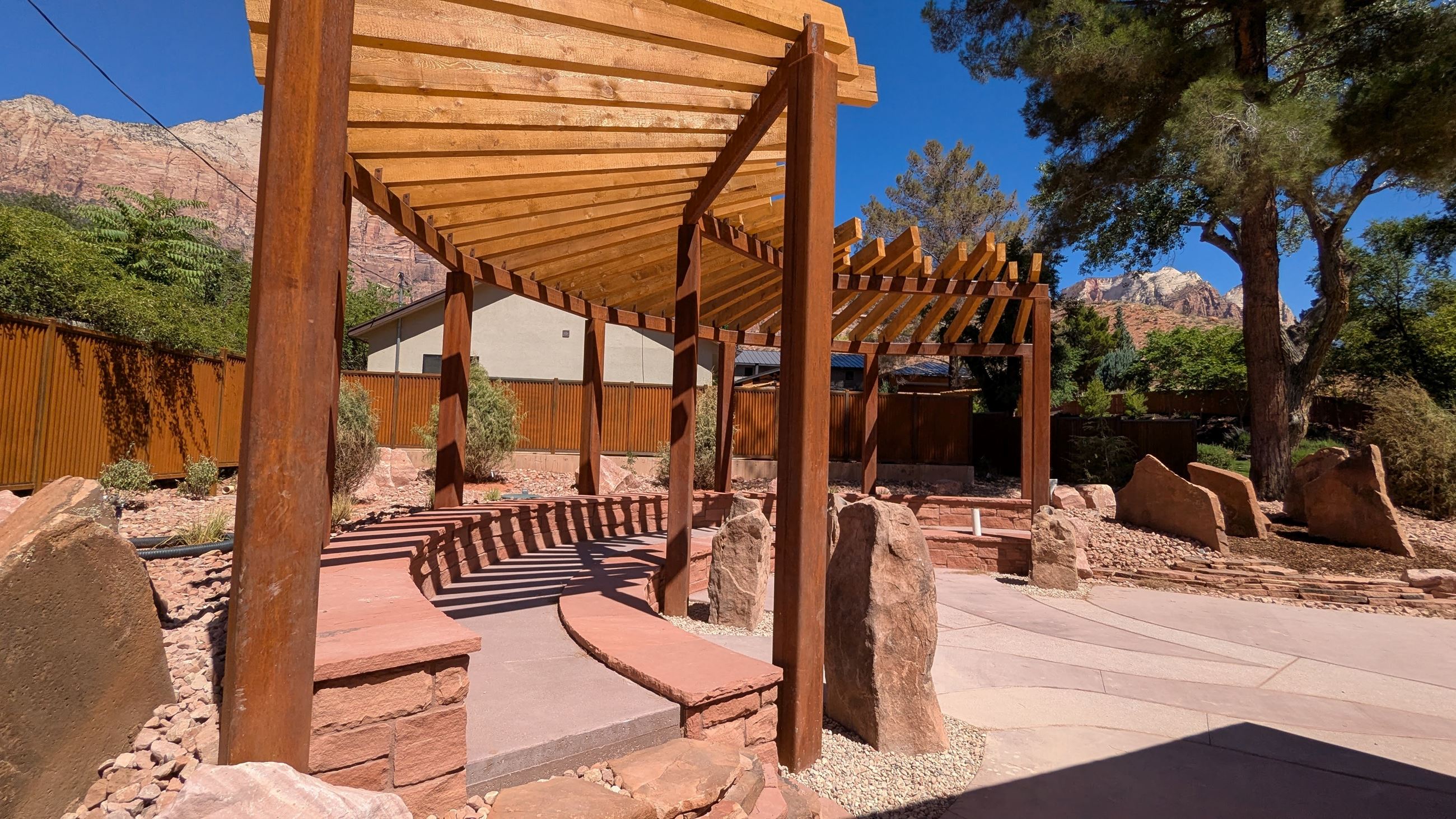 PXL_20250728_174611694.MP